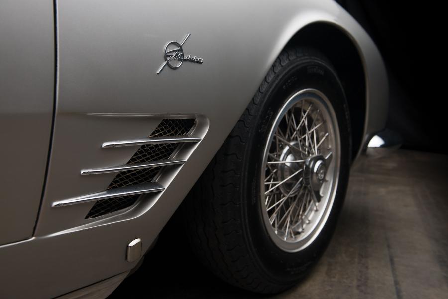 Детали экстерьера Maserati 5000 GT Coupe (AM103.016) 1961 года  (фото 19 из 23)